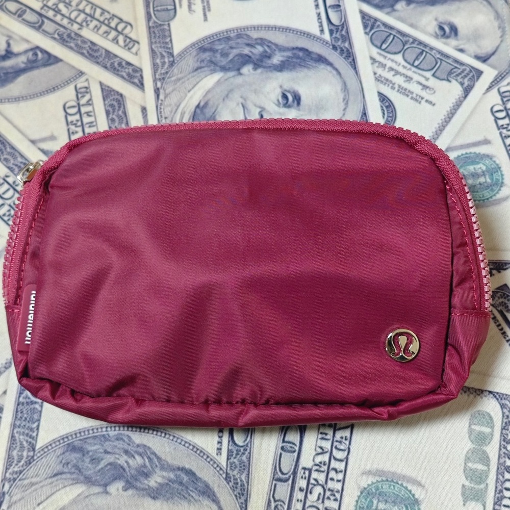 lululemon athletica Crossbody Bag in Burgundy
